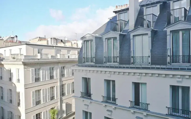 Madeleine Flat