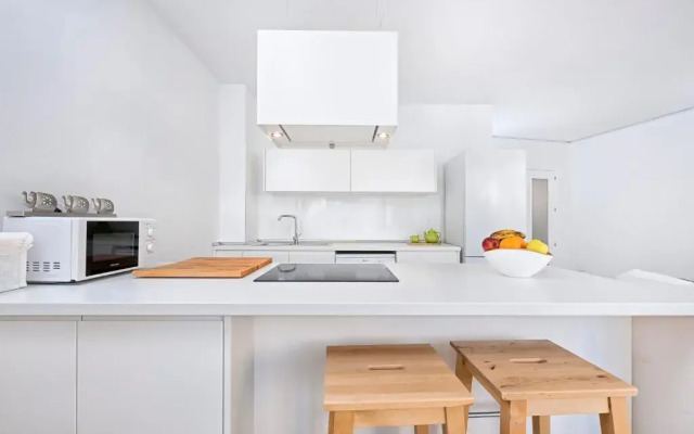 Three-bedroom apartment Cervantes