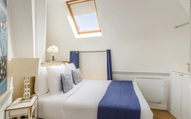 Merveil Luxury Suites - Royale - Saint Honore view