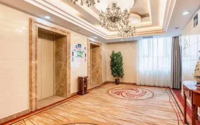 Huayu International Hotel