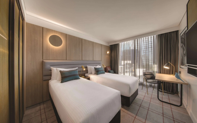 Vibe Hotel Sydney Darling Harbour – Guest Rooms – Sydney