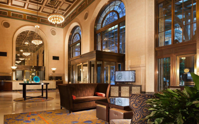 Notary hotel