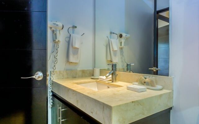 Elements Garden House 10 2 Bedroom Condo by Redawning