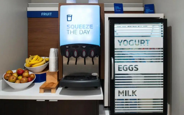 Holiday Inn Express Santa Rosa North by IHG