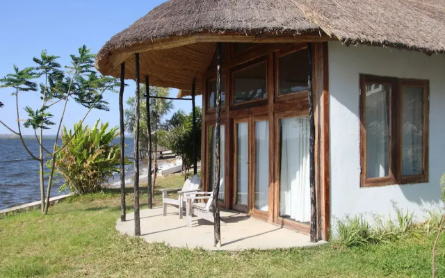 Papa's Cafe And Bungalows