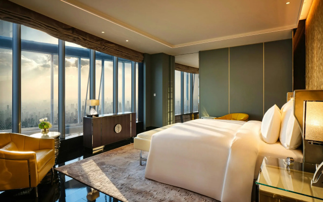 J Hotel, Shanghai Tower
