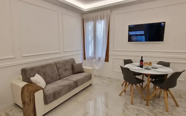 San Marco Suite 755