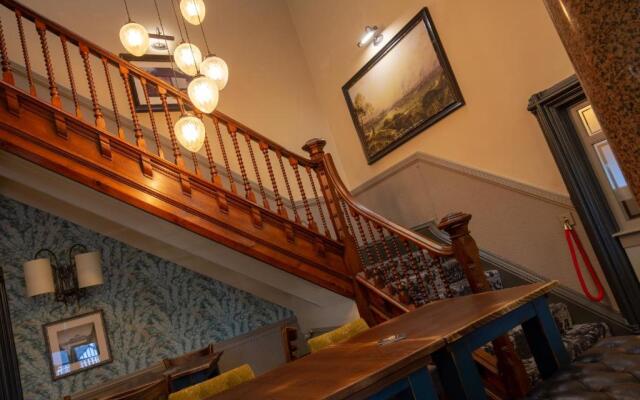 Woodthorpe Hotel