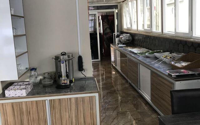 Exporoyal Hotel