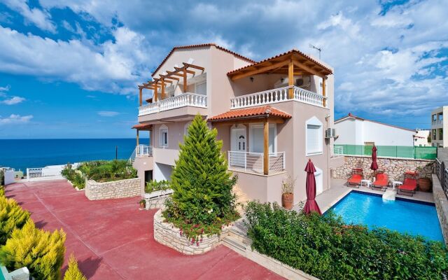 Only 800M From The Sea & Shops, Apollon Side