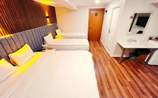 Naila Hotel