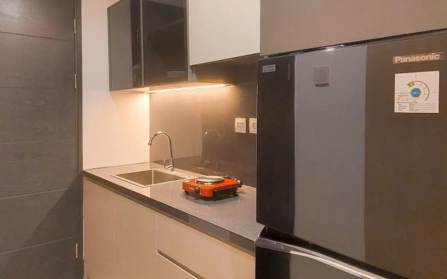 Cozy and New Studio at Collins Boulevard Apartment