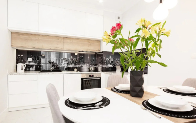 Apartment Dzielna Warsaw by Renters