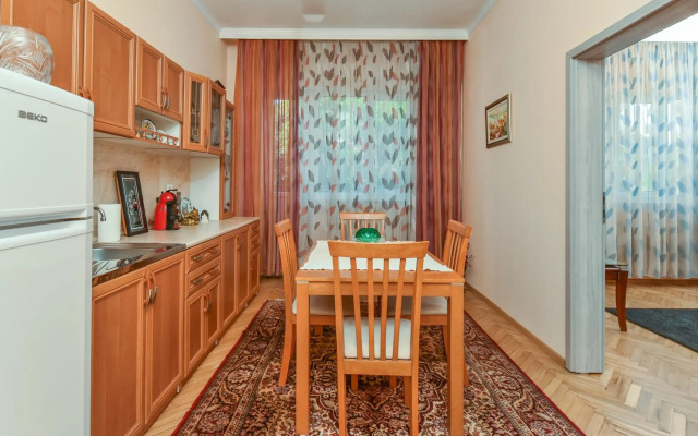 ✦ Sofia Retro ✦ Top Center 1-BDR Apartment