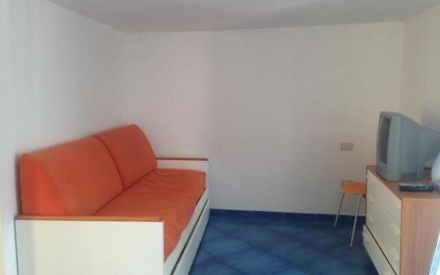 AGENZIA ISOTUR - LOCANDA NONNA GIULIA 31 VISTA MARE- Soppalcata