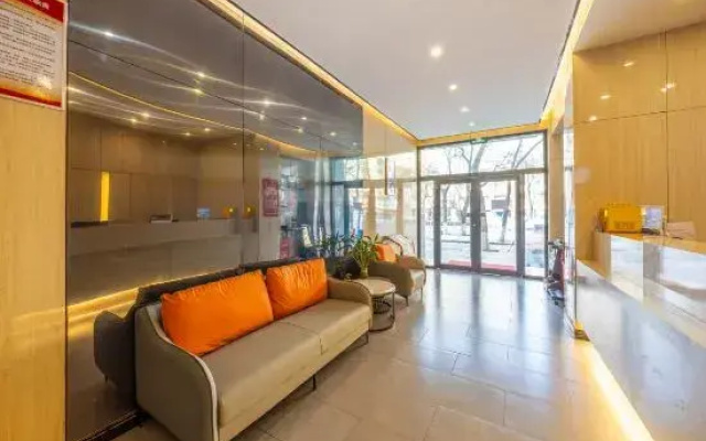 Rest Hotel (Lanzhou West Railway Station Lanzhou Old Street)