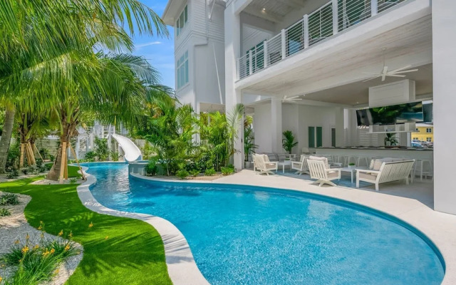 Sandbar Social in Siesta Key