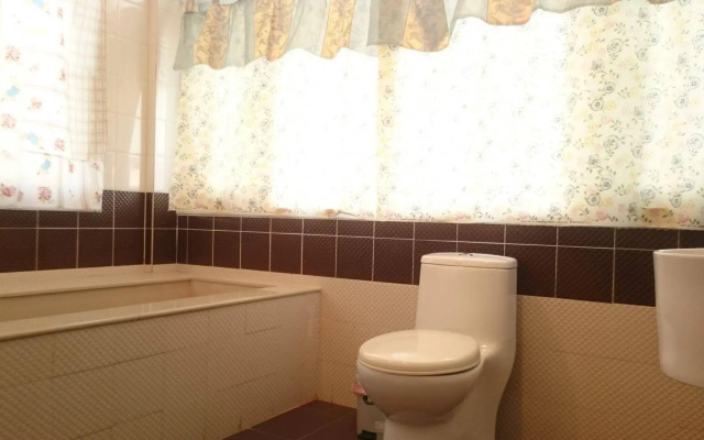 Phd's Guest House I
