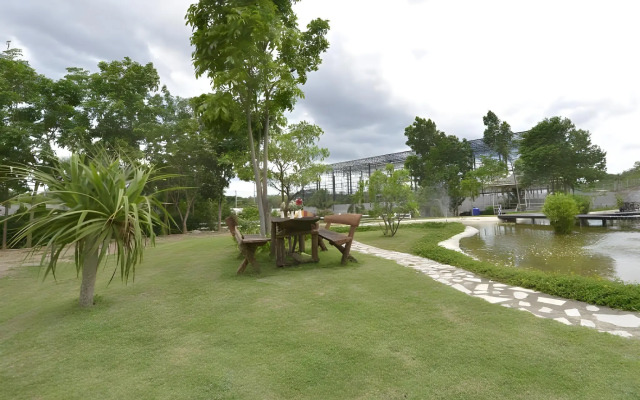 Mittraphap Resort