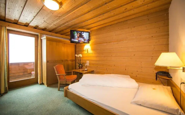 Hotel Cresta
