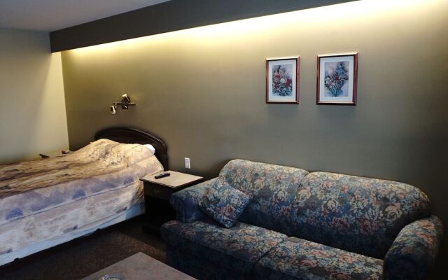 The Ritz Cafe and Motor Inn