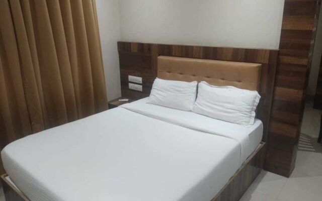 Hotel Rishi International