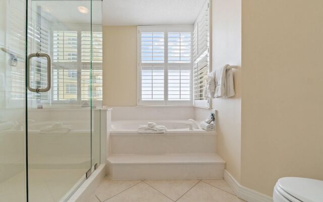 Beach Colony East 13D