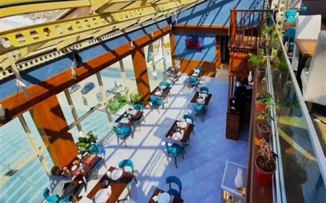 LB Suite Hotel