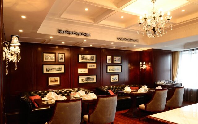 The Bund Riverside Hotel