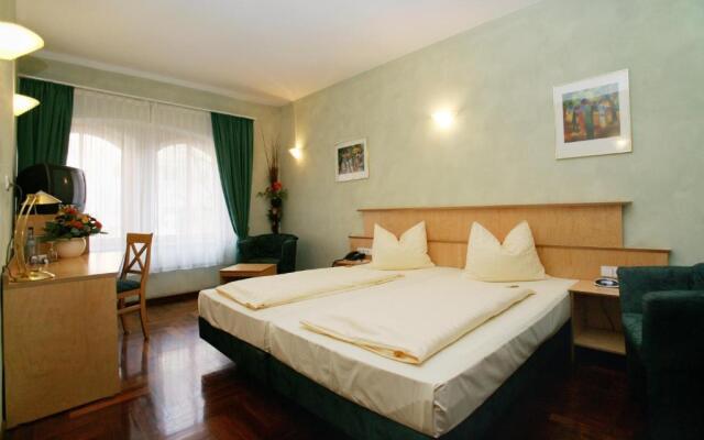 Hotel Hoepfner Burghof