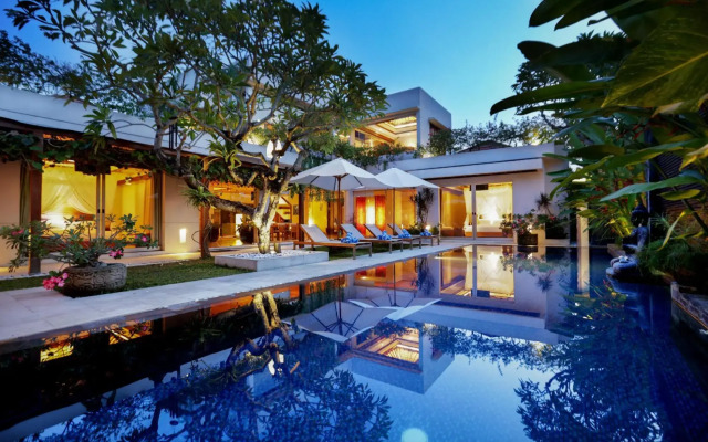 Sunset Paradise Villa Jimbaran 8008
