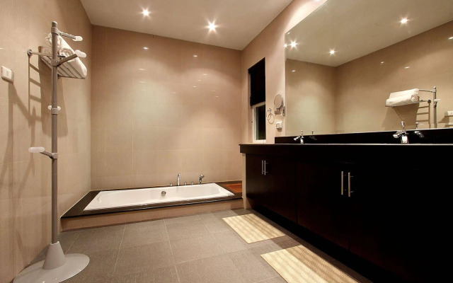 Phuket Lagoon Pool Villa