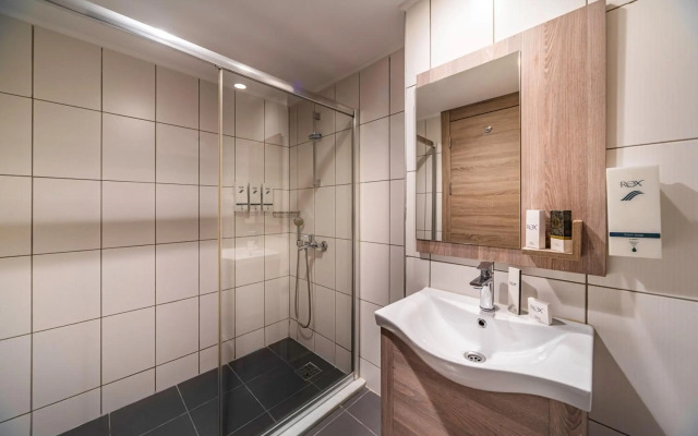 Rox Hotel