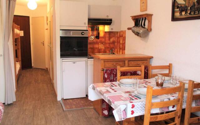 Appartement Vars, 1 pièce, 4 personnes - FR-1-330B-140