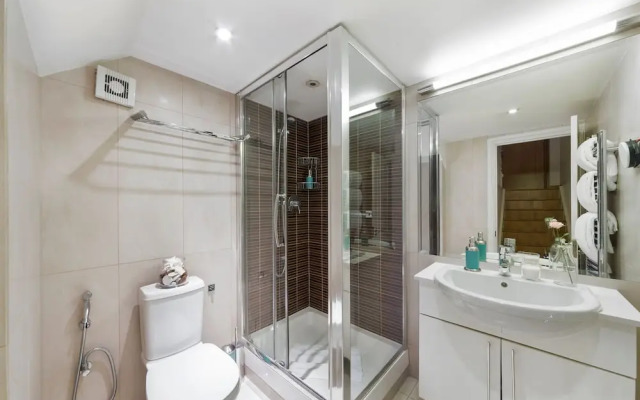 Lux London South Kensington