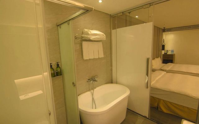 O2 Hotel Taipei Main Station