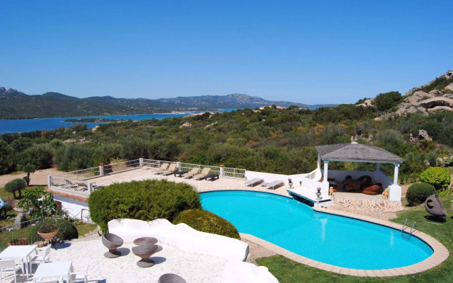 Sulia House Porto Rotondo, Curio Collection by Hilton