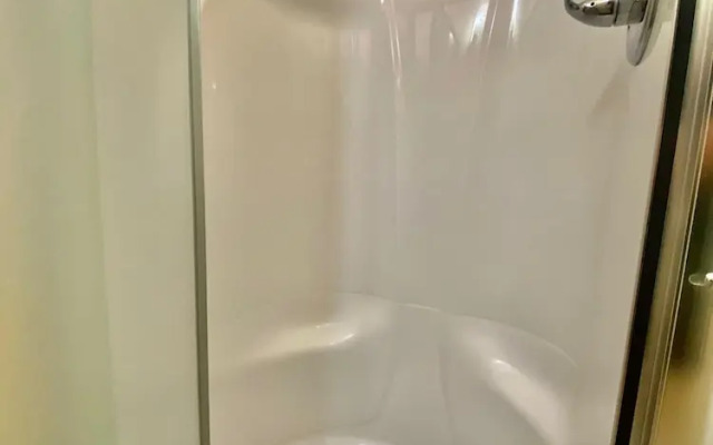 Condo Wintergreen pet Friendly Pool Access