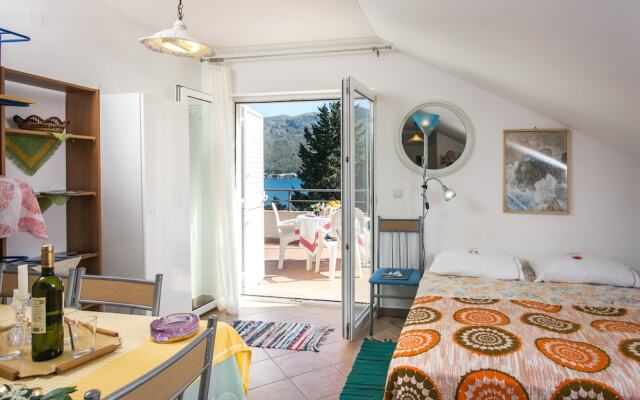 Room-wonderfull View to the Entire bay o