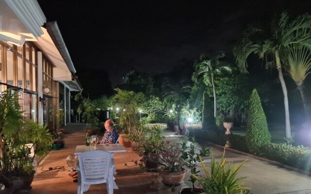 Welcome to our Oasis The Beautiful Bungalow Green