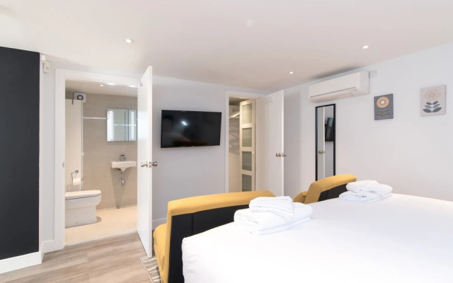 Wilford Lodge - Studio