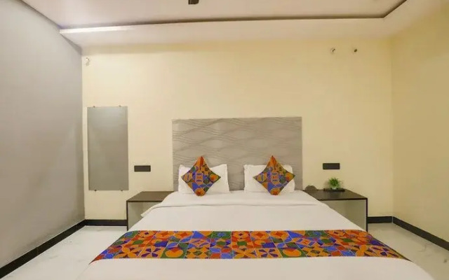 Fabhotel Golden Mist
