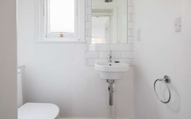 Hausd - Floral Street