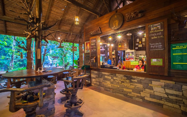 Art's Riverview Lodge