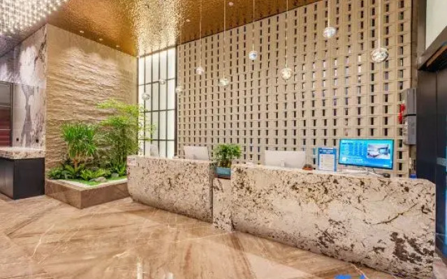 Shenzhen Zhuobang Hotel (Shekou Sihai Subway Station)