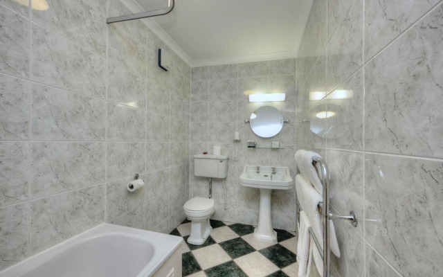 Muthu Newton Hotel (Near Inverness Airport)