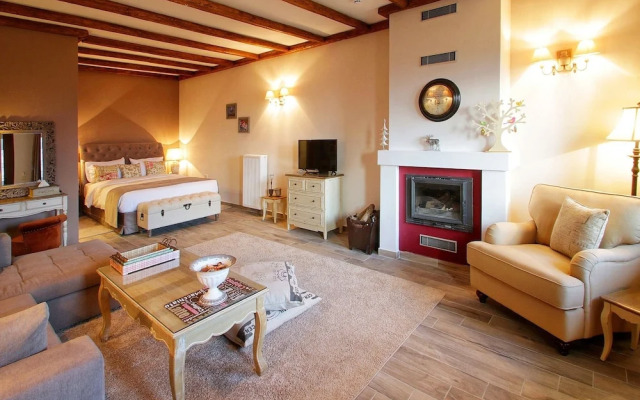 Almond House Suites Arachova - Adults Only