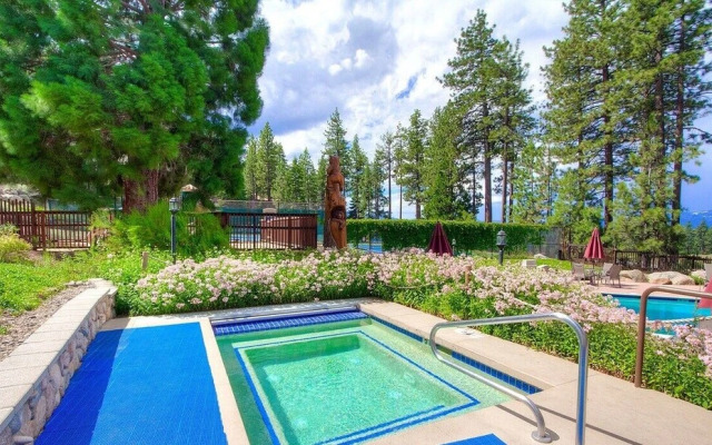 Chimney Rock Condo 3 Bedroom Condo by RedAwning