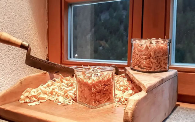 Beim Holzschnitzer Zwieselstein