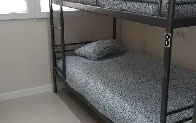 Hostel H8